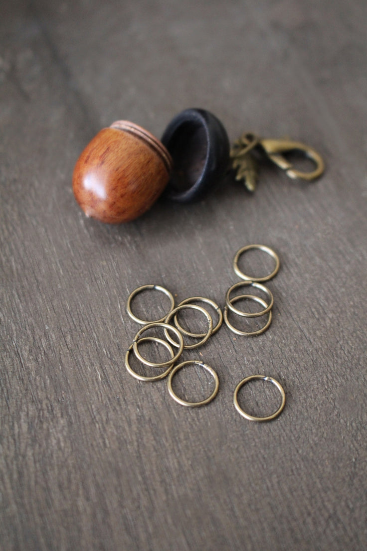 NNK Press - Little Acorn Stitch Marker Keeper