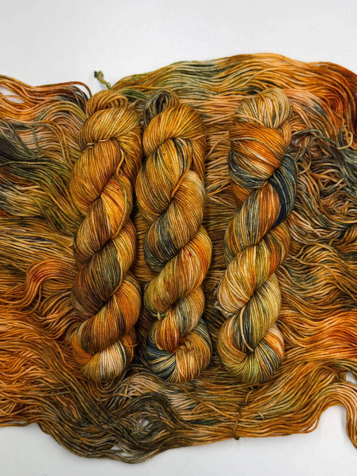 Sweet Pea & Sparrow - Platinum DK