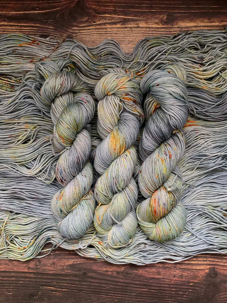 Sweet Pea & Sparrow - Platinum DK