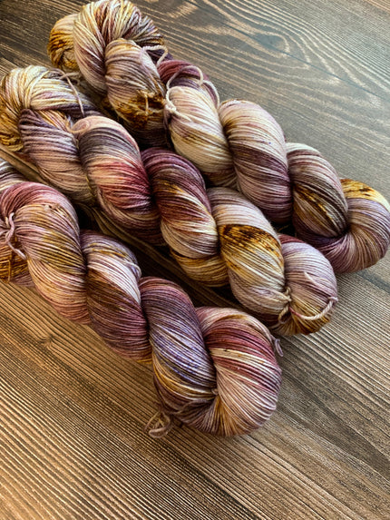 Sweet Pea & Sparrow - Platinum DK